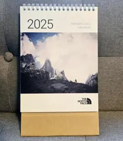 THE NORTH FACE 2025 卓上カレンダー