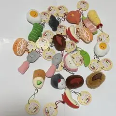 つぶらな瞳のお弁当箱