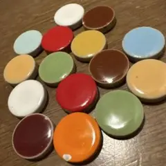 カラフルな陶器製円形タイル　15個セット