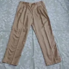 新品メンズユニクロ　ツータックパンツ