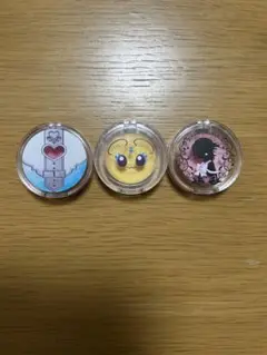 ポンデクルール ふたりはプリキュア マルチカラーバーム アイシャドウ ガチャ