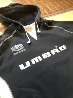 90s 00s umbro アンブロ　パーカー　刺繍タグ
