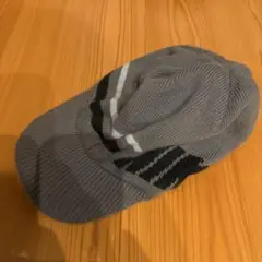 ナイキグレー ニット帽 ストライプデザイン