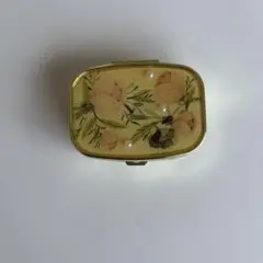 新品　小物入れ(ピアスなど)