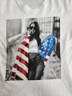 【✨お買い得✨】Barcodas ピンナップガール 　美女Tシャツ　Vネック L
