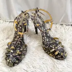 ボッテガヴェネタ イエロー ジオメトリック ストラップ サンダル 25