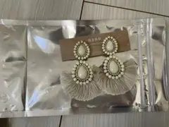 Item thumbnail for item a1ce3c77-97f5-4ac7-8162-29f5b2660446