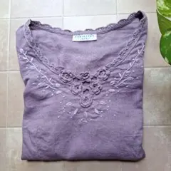 お値下げ❕KUMIKYOKU パープル 刺繍 五分袖 トップス