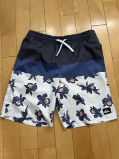 Quiksilver フローラル サーフパンツ 160