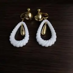 Item thumbnail for item 30489e4f-2787-4ee0-9d09-ad505982ccd1