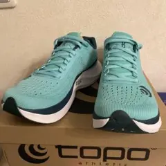 topoathletic specter ランニングシューズ 新品27センチ