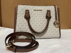 Michael Kors ショルダーバッグ ホワイト/ブラウン