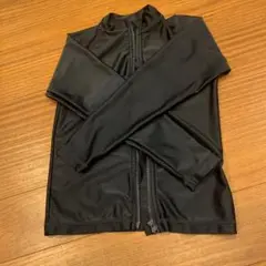ラッシュガード　男女兼用　サイズ140