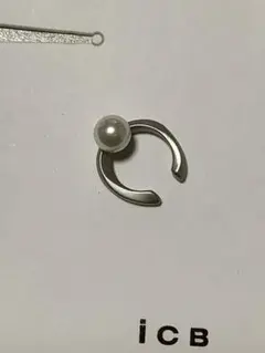 ICBのイヤーカフとクリスタルイヤーカフ組み合わせ