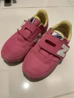キッズ　ニューバランス　スニーカー　18cm