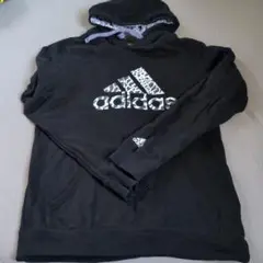 adidas 黒 パーカー