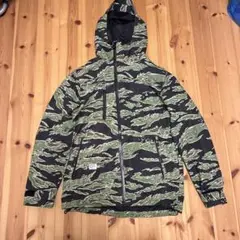 Item thumbnail for item 89cb4470-fcf0-418b-8120-da8b998bef0d