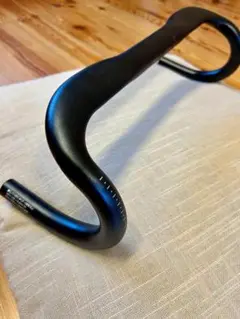 ボントレガー ハンドル ELITE AERO VR-CF ROAD 42cm Review: Bontrager Elite Aero VR-CF handlebars (formerly Race