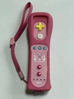 ニンテンドーWiiリモコンプラス ピーチ