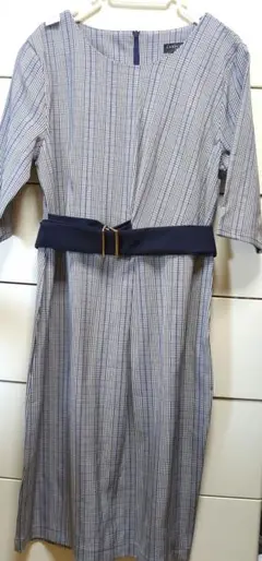 【新品】七分袖　ワンピース