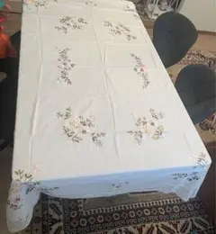 130*170cm 花柄　3D刺繍　テーブルクロス　未使用