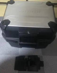 Item thumbnail for item 30ea39f8-3081-4f38-889a-7eee107421ad