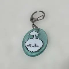 ちいかわ　寄生　アクリルキーホルダー