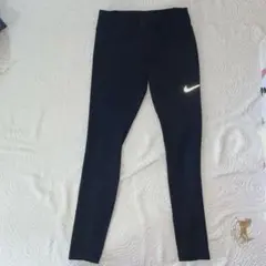 Nike ブラック タイツ 反射ロゴ付き