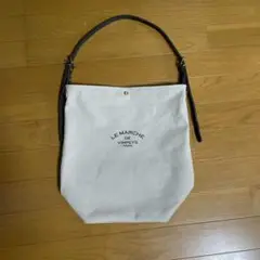 Item thumbnail for item 7958d0e9-9d3a-4b67-827f-87e7fbeec306