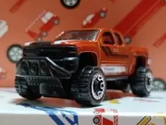 ホットウィール　Chevy Silverado Off Road