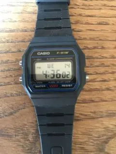 CASIO F-91W デジタル腕時計
