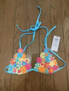 カラフルな花柄ビキニ(トップ)