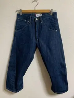 未使用品 リーバイス エンジニアード ジーンズ レギュラー  立体裁断　Sサイズ