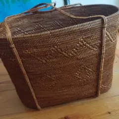 藤のバック　23×30　沢山入ります。お買い物にも