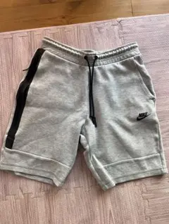 NIKE ナイキ　テックフリース　ショーツ　短パン