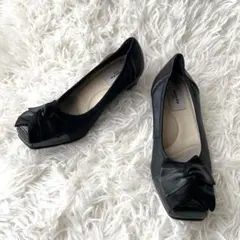 Item thumbnail for item 9273354c-4ee4-4cd0-8ed8-290644ab30cf