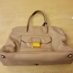ミュウミュウのレザーバック