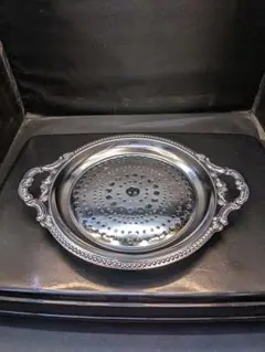 Item thumbnail for item 9b5db1ca-3d23-444f-97e2-6701d7dee3e1