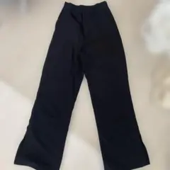 黒 ワイドパンツ スリット入り