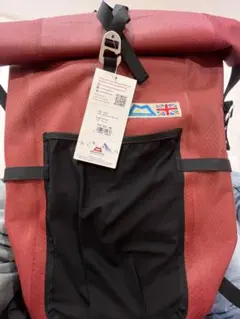 定価18000円！新品タグ付き！マウンテンイクイップメント 防水リュック