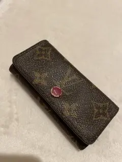LOUIS VUITTON キーケース