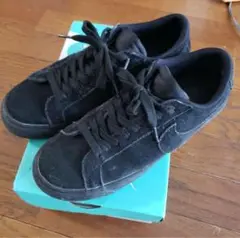 nike sb zoom blazer low black gunsmoke
