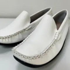 【本革】肉厚クッションの超柔らか履き心地【新品】本革ホワイトモカシン：23cm