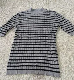 FOREVER21 ニット　セーター　ハイネック　ストレッチ　Sサイズ