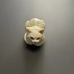 はしもとみお猫の彫刻　シロ　オッドアイ