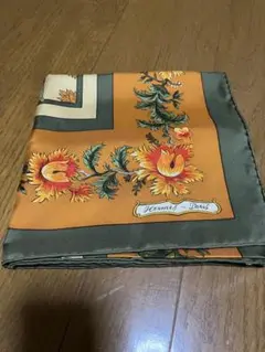HERMES エルメス 正規品 新品同様 スカーフ