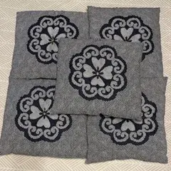 花柄刺繍の座布団 ネイビー×ホワイト5枚セット
