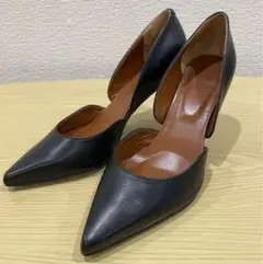 AU BANNISTER黒ポインテッドトゥパンプス