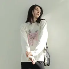 LAVANDA ラバンダ　宇野実彩子　ホワイト 長袖 ロンT ピンクグラフィック