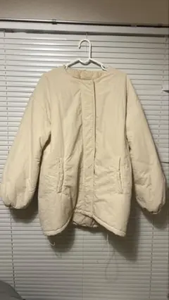 クリーム色 ボンバージャケット